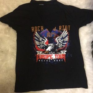 Low-cut band t-shirt dress